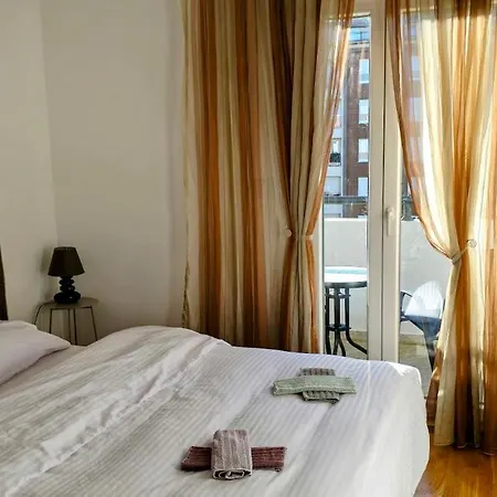 Zoya Apartment